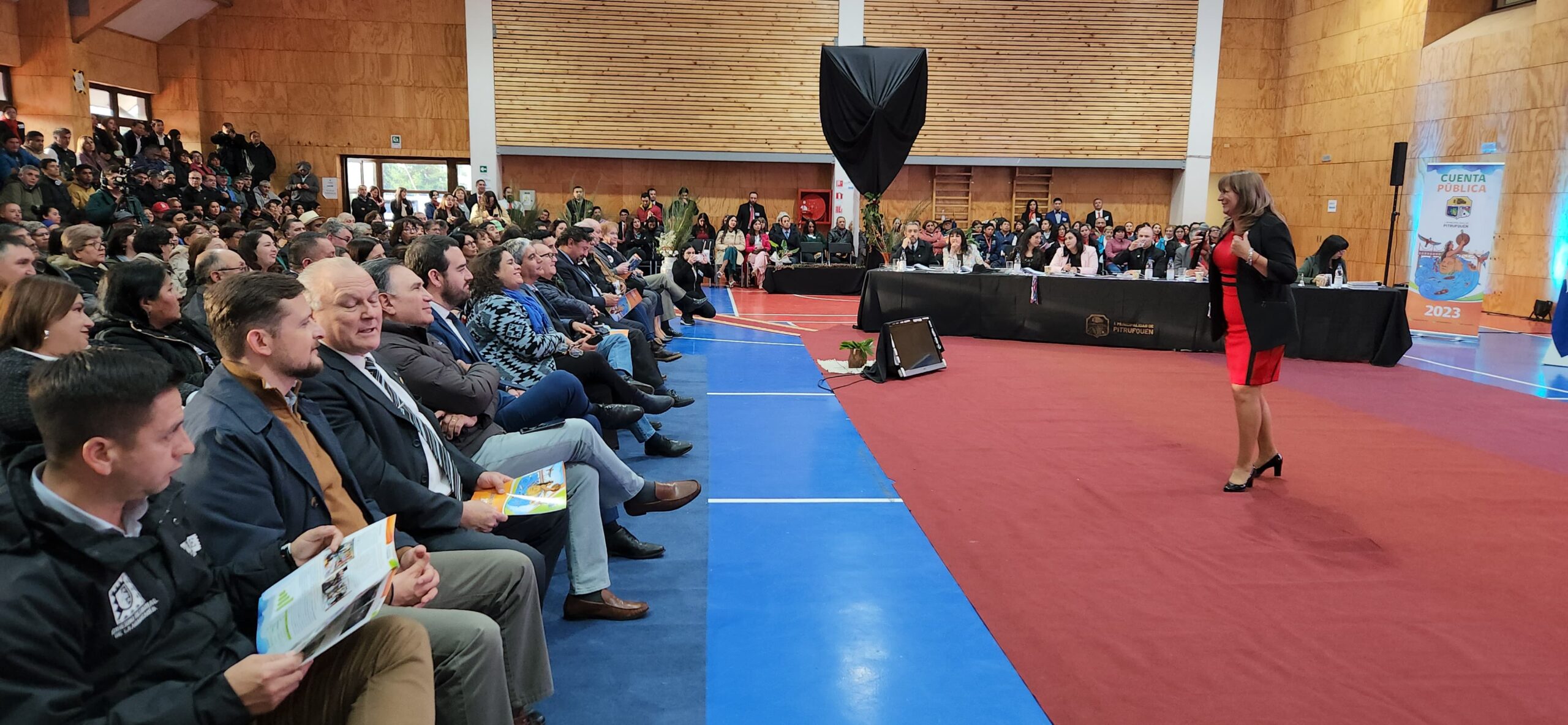 Alcaldesa de Pitrufquén destaca gestión de más de 63 mil millones de pesos en Cuenta Pública 2023