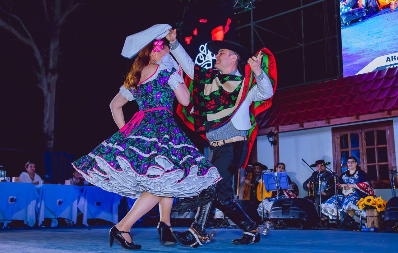 Parejas cuequeras de La Araucanía competirán para ser los próximos representantes regionales en el 54° campeonato nacional de cueca adulto Arica 2024