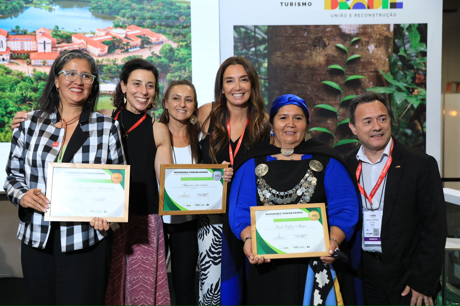 Empresaria de La Araucanía gana premio como la mejor iniciativa de turismo indígena en Feria WTM en Brasil