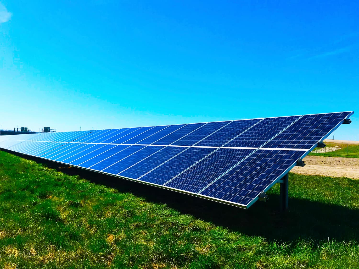 SERNAC denuncia ante Fiscalía a empresa de paneles solares por posible estafa