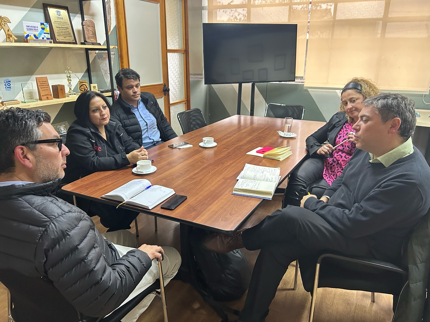 Municipio de Loncoche genera nuevas acciones de trabajo con buses JAC y BioBio