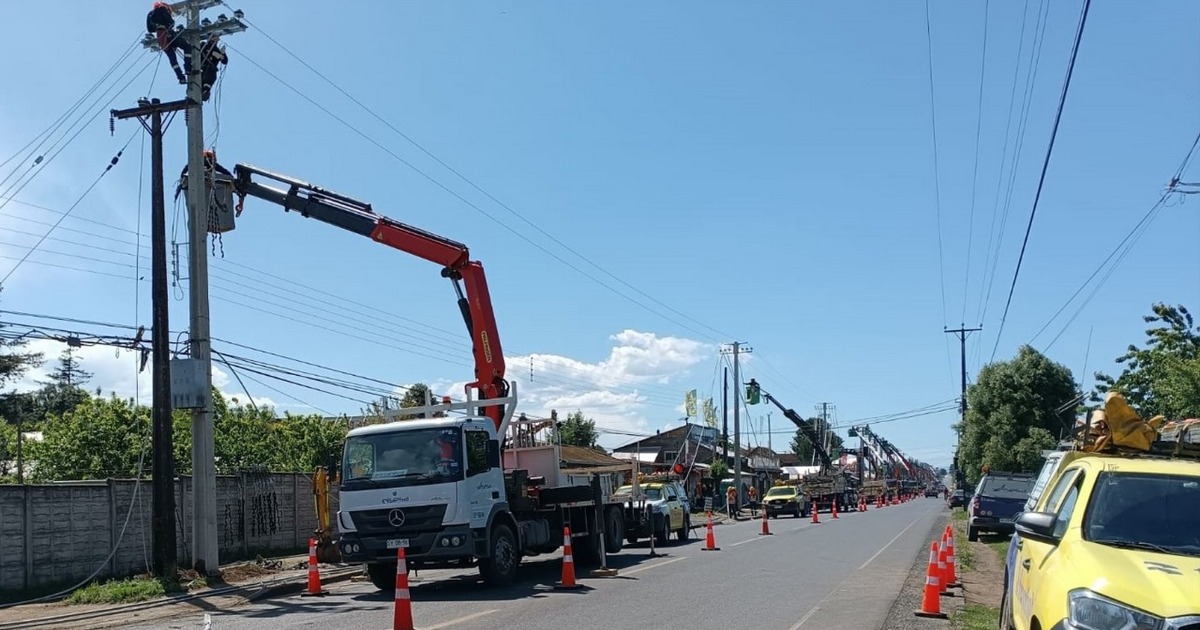 En zona urbana de Victoria Frontel realizó mejoramiento en redes eléctricas