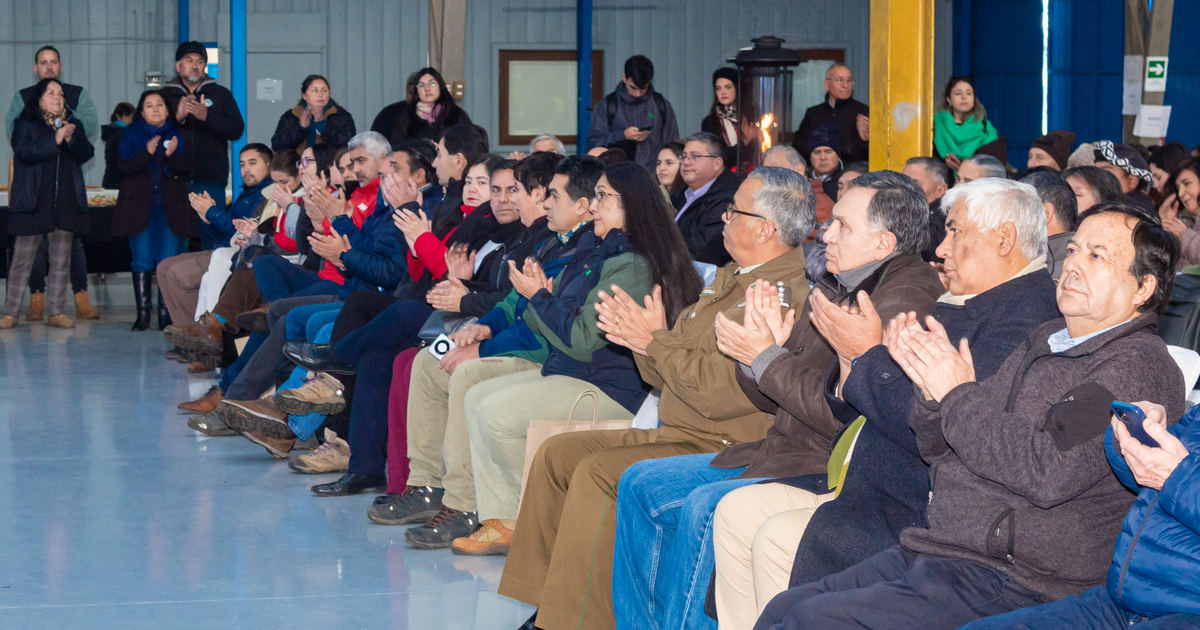 Teodoro Schmidt presente en el segundo seminario intercomunal de juntas de vigilancia rural Costa Araucanía