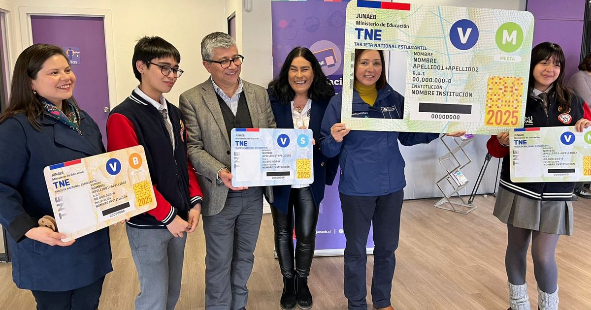 JUNAEB inaugura nueva y más cómoda oficina TNE en Temuco
