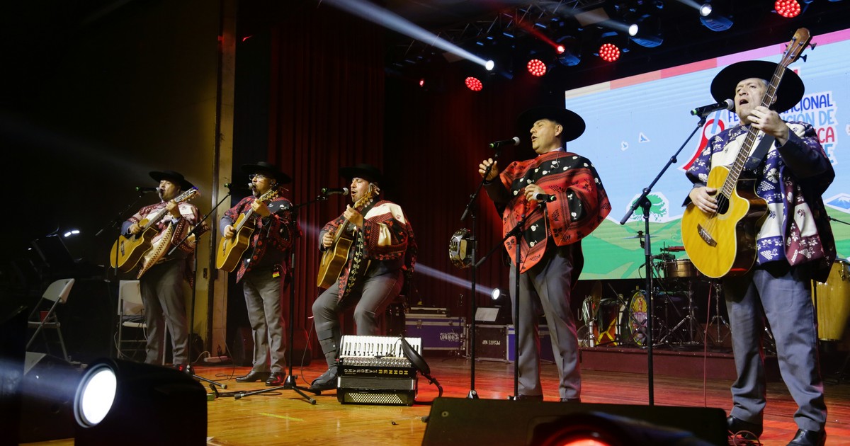 Festival nacional de la canción de raíz folclórica de Loncoche: un éxito histórico en su versión XXII°