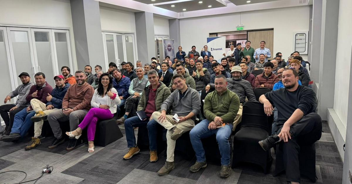 Frontel realizó exitosa jornada de capacitación a instaladores eléctricos certificados de la región