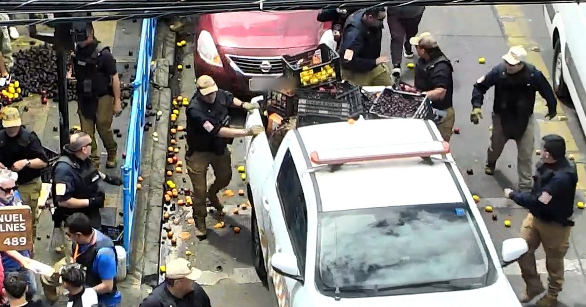 Operativo municipal contra comercio ilegal incauta cerca de media tonelada de mercadería y deja un detenido extranjero irregular en Temuco