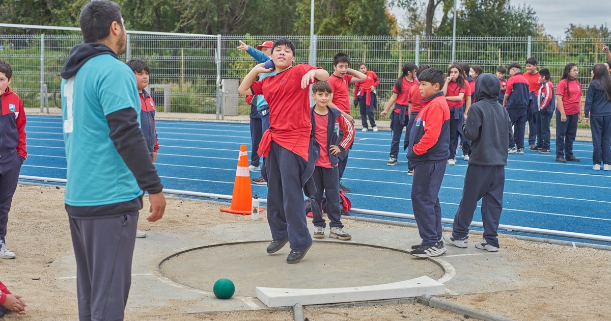 Masiva participación marcó el día de la actividad física en Lautaro