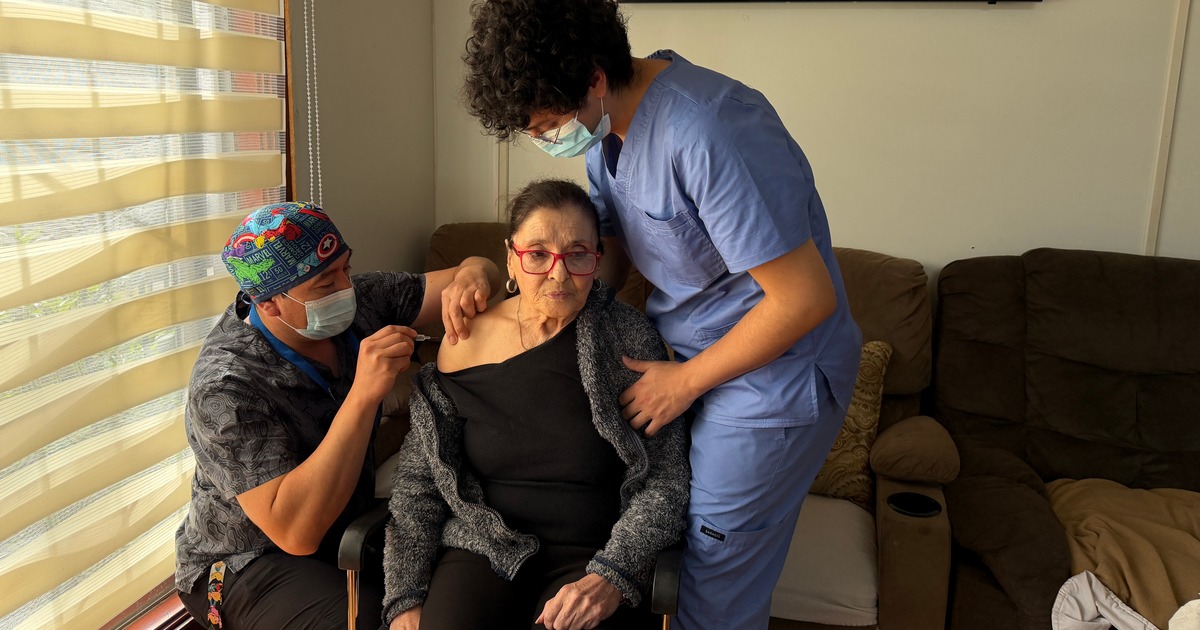 Refuerzan llamado a la vacunación contra la influenza en personas mayores